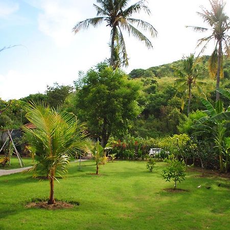 Tiara Homestay Pemuteran Exterior foto