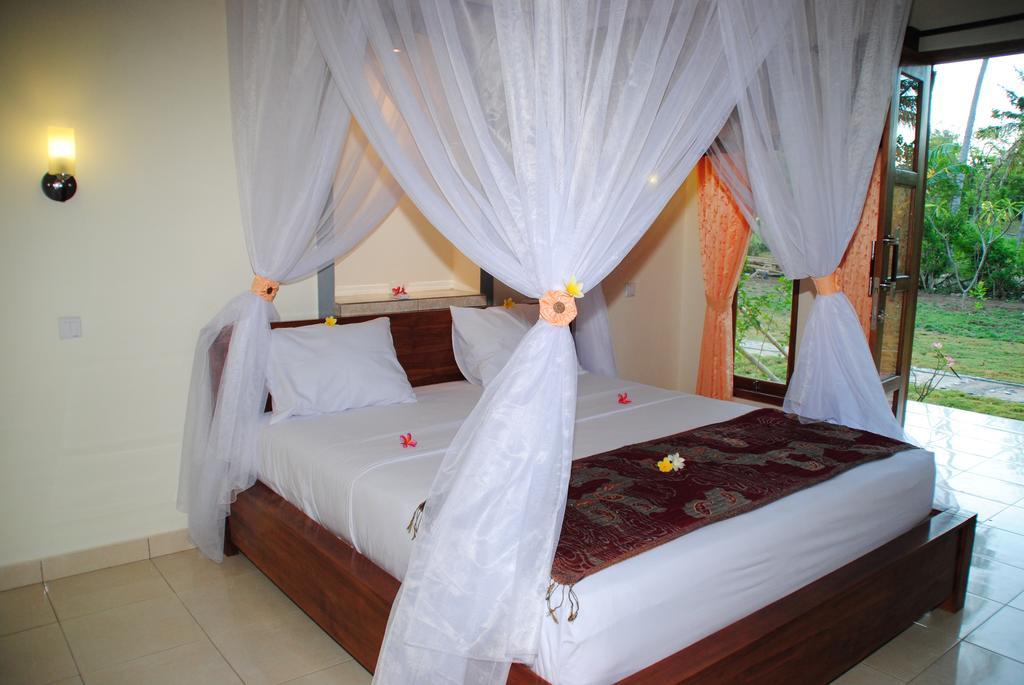 Tiara Homestay Pemuteran Habitación foto