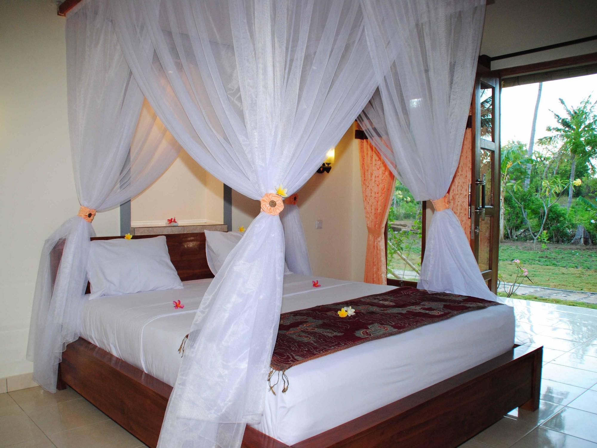 Tiara Homestay Pemuteran Exterior foto